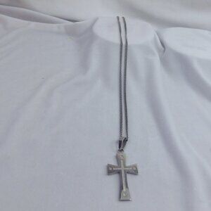 Ladies Silver Cross Necklace